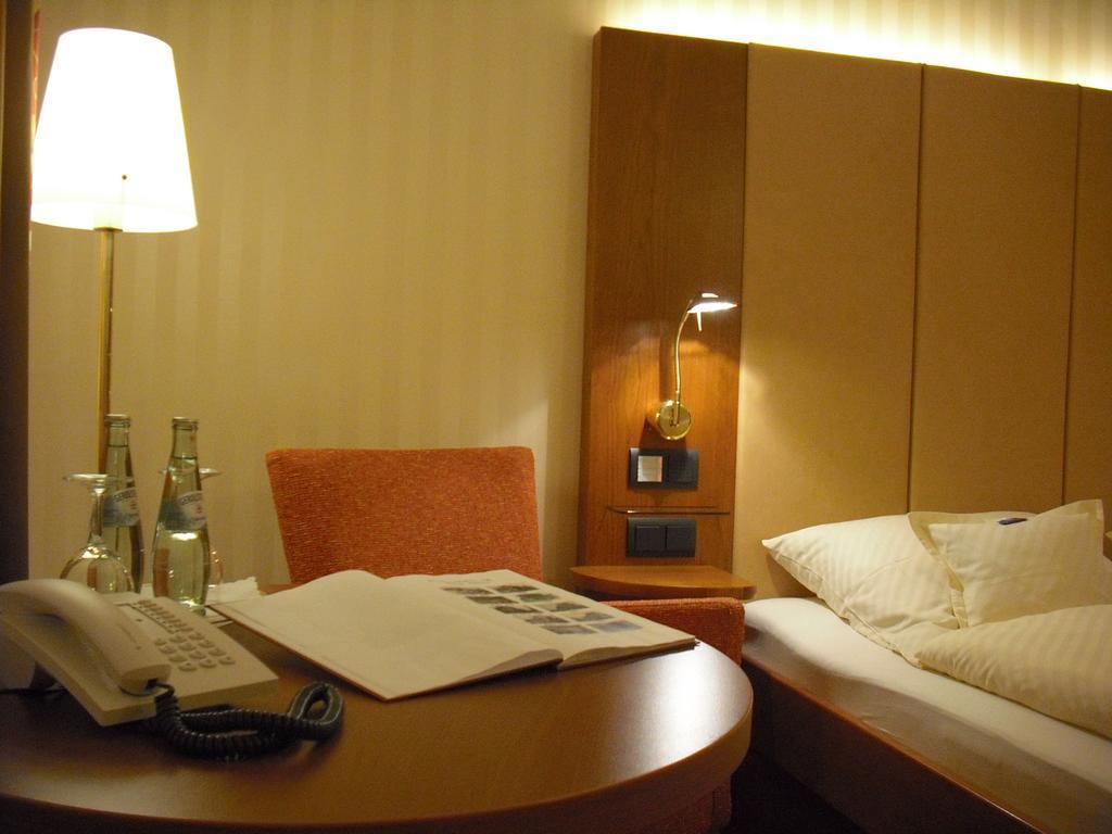 Hotel Hanken Gmbh, Hotel Hanken Und Seehotel Wangerooge Rom bilde
