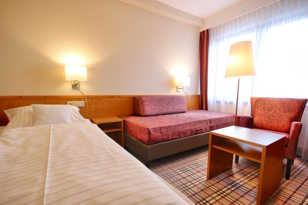 Hotel Hanken Gmbh, Hotel Hanken Und Seehotel Wangerooge Rom bilde